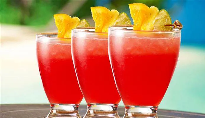 Afbeelding van Cherry Punch (cocktail met cherry bouquet trafasie en rum)