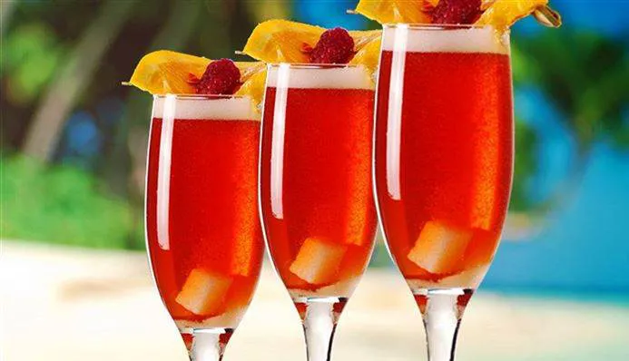 Afbeelding van Cherry Brandy (cocktail met cherry brandy, champagne, cherry bouquet trafasie en angostura)