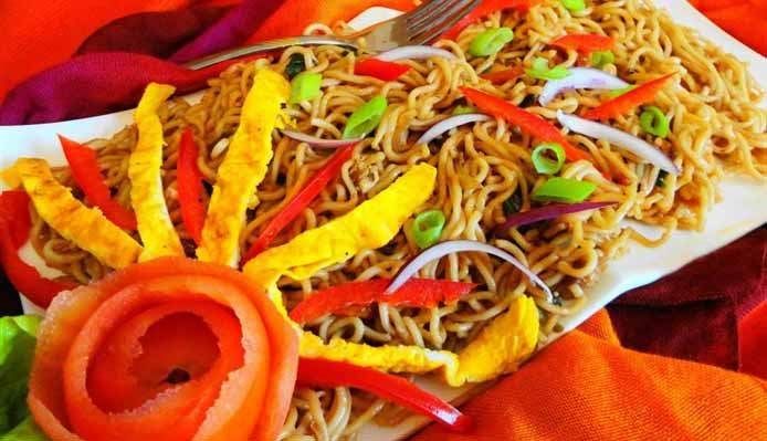 Afbeelding van Woknoedels Speciaal (noodles met speciale bami mix)