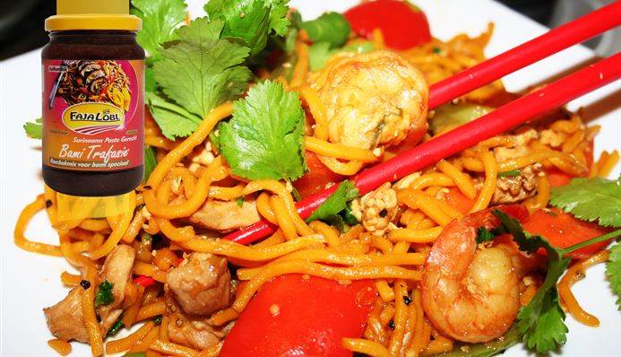 Afbeelding van Spaghetti China (Chinese spaghetti met kip en garnalen):