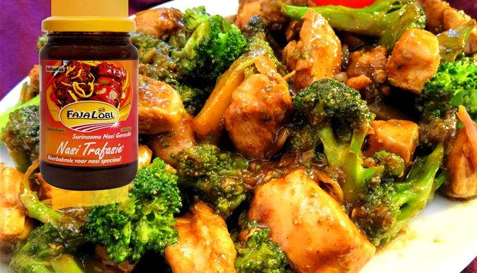 Afbeelding van Chinese garlic chicken met broccoli