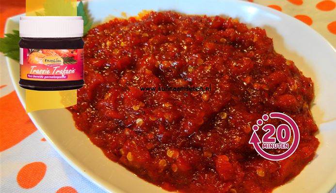 Afbeelding van recept met Sandhia's rode peper sambal, vers bereid!